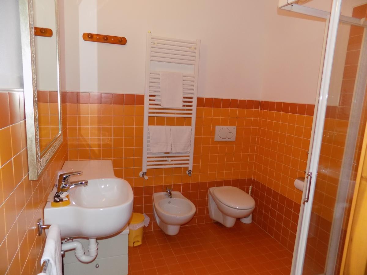 Hotel Residence Sole Fontanafredda Luaran gambar