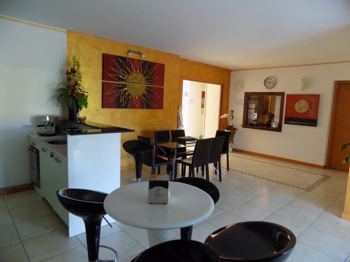 Hotel Residence Sole Fontanafredda Luaran gambar