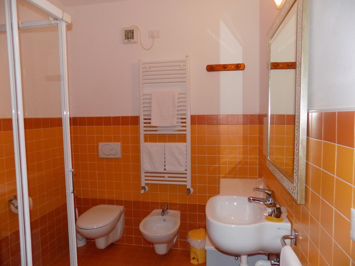 Hotel Residence Sole Fontanafredda Luaran gambar